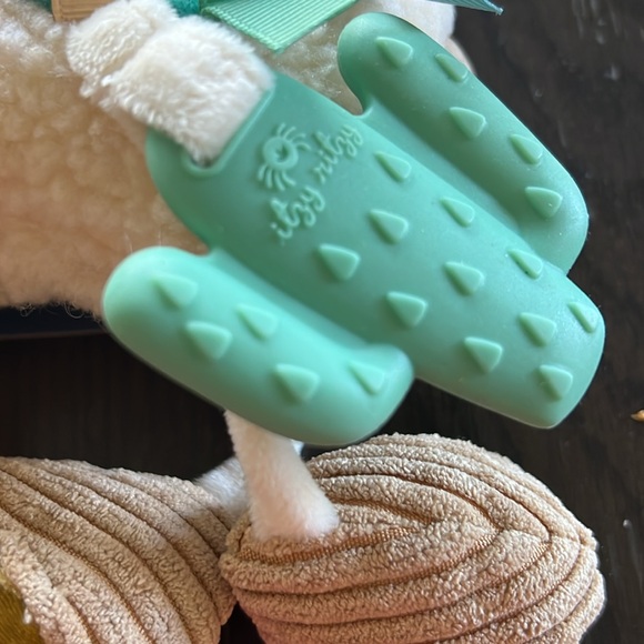 Itzy Ritzy Llama Teether Toy - Picture 5 of 5